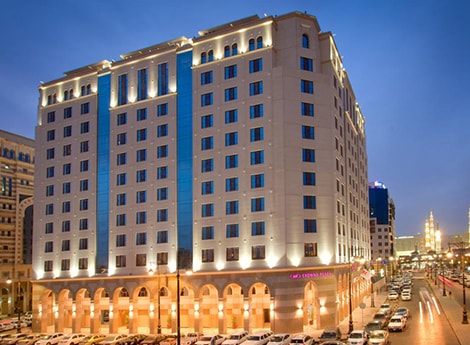 Hotel Crown Plaza